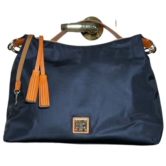 DOONEY & BOURKE WAFAIR NYLON HOBO Navy nylon and Tan Leather trim Shoulder Bag